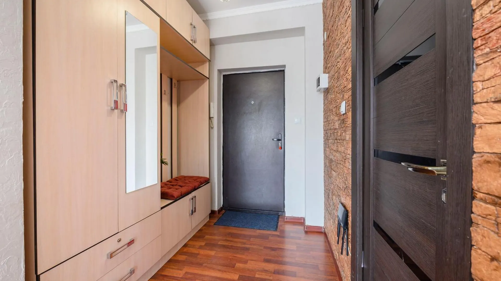 Уютная Квартира В Жк Адиет С Видом На Горы Almaty Apartment
